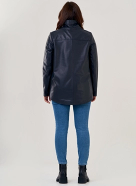 Кожаная куртка на молнии темно-синего цвета 