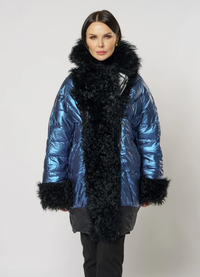 фото Двусторонний пуховик oversize с отделкой из козлика  модель № 221