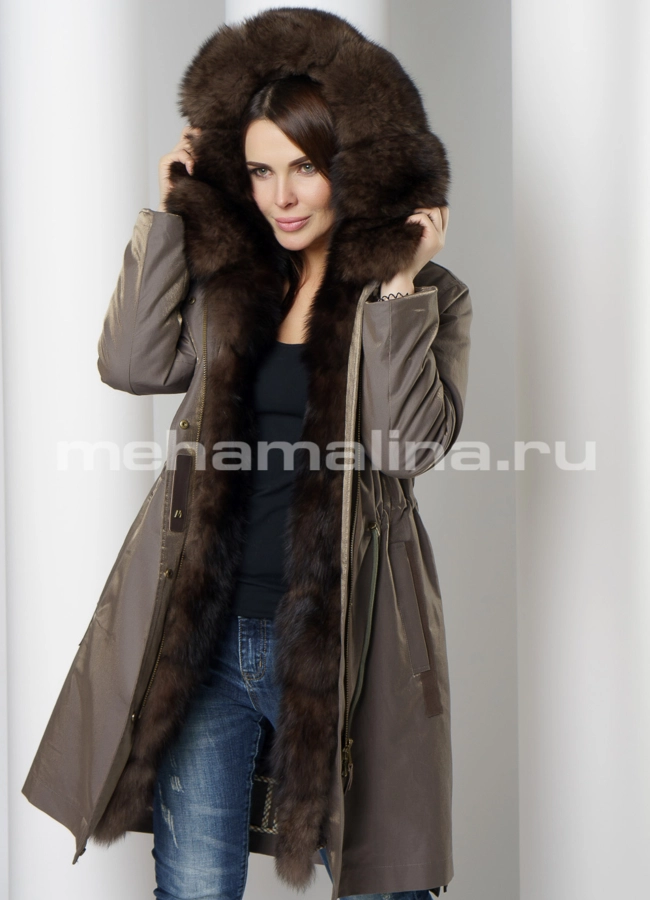 Парка модель № П-310 меха малина