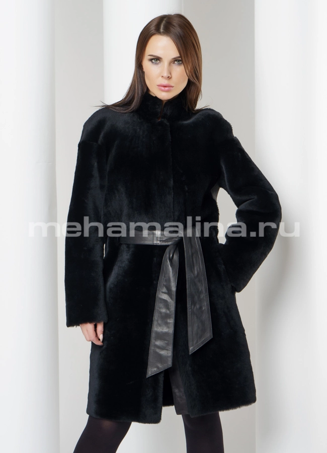 Шуба черного цвета модель № D-197 меха малина