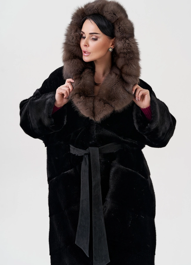 Норковая шуба с капюшоном из куницы  модель № 80059 универмаг малина