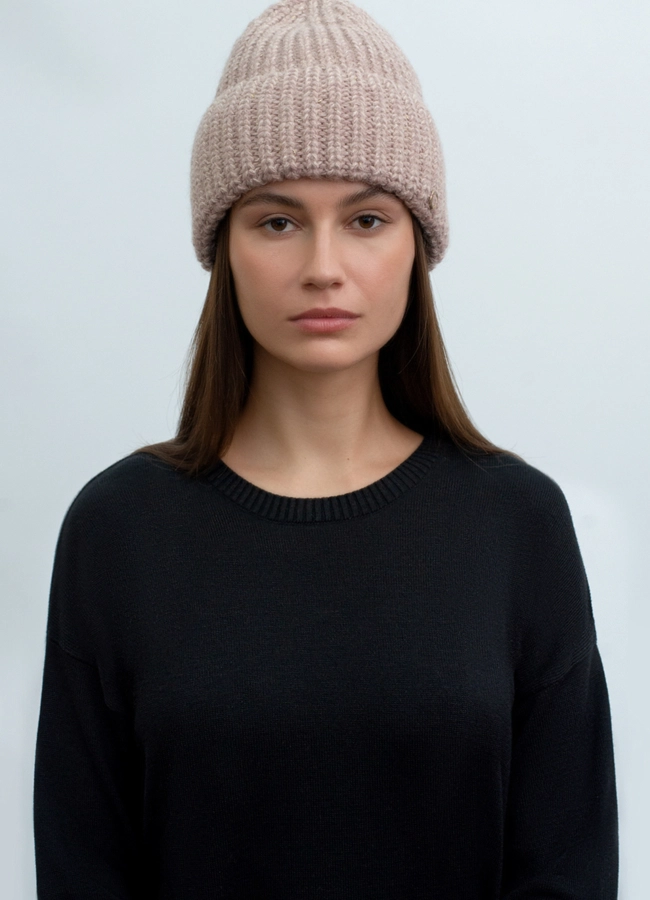 Шапка женская Marhatter  модель № 12159/2 меха малина
